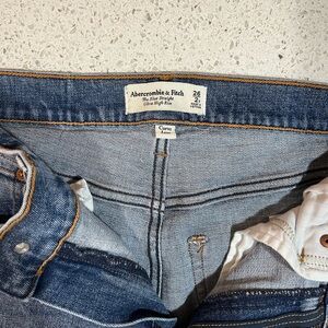 Abercrombie & Fitch the slim straight ultra high rise